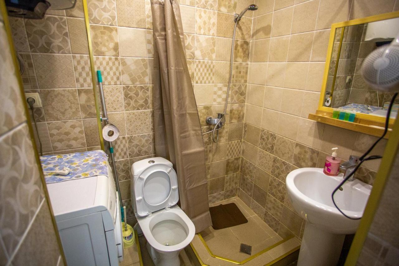 Downtown Apartment Near Sulfur Baths Тбілісі Екстер'єр фото