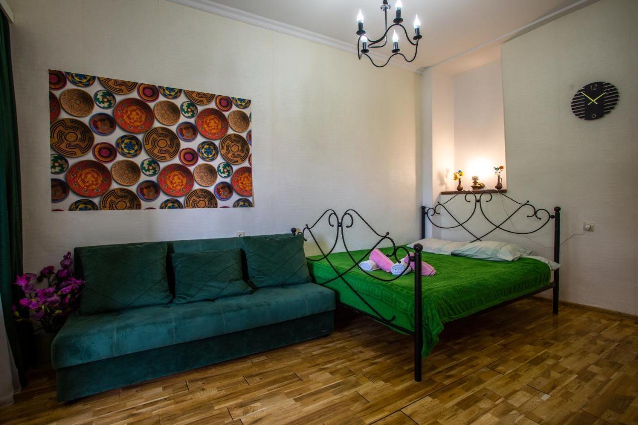 Downtown Apartment Near Sulfur Baths Тбілісі Екстер'єр фото